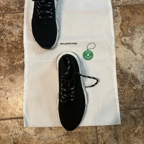 Balenciaga Black and White Sneakers - Picture 4 of 8